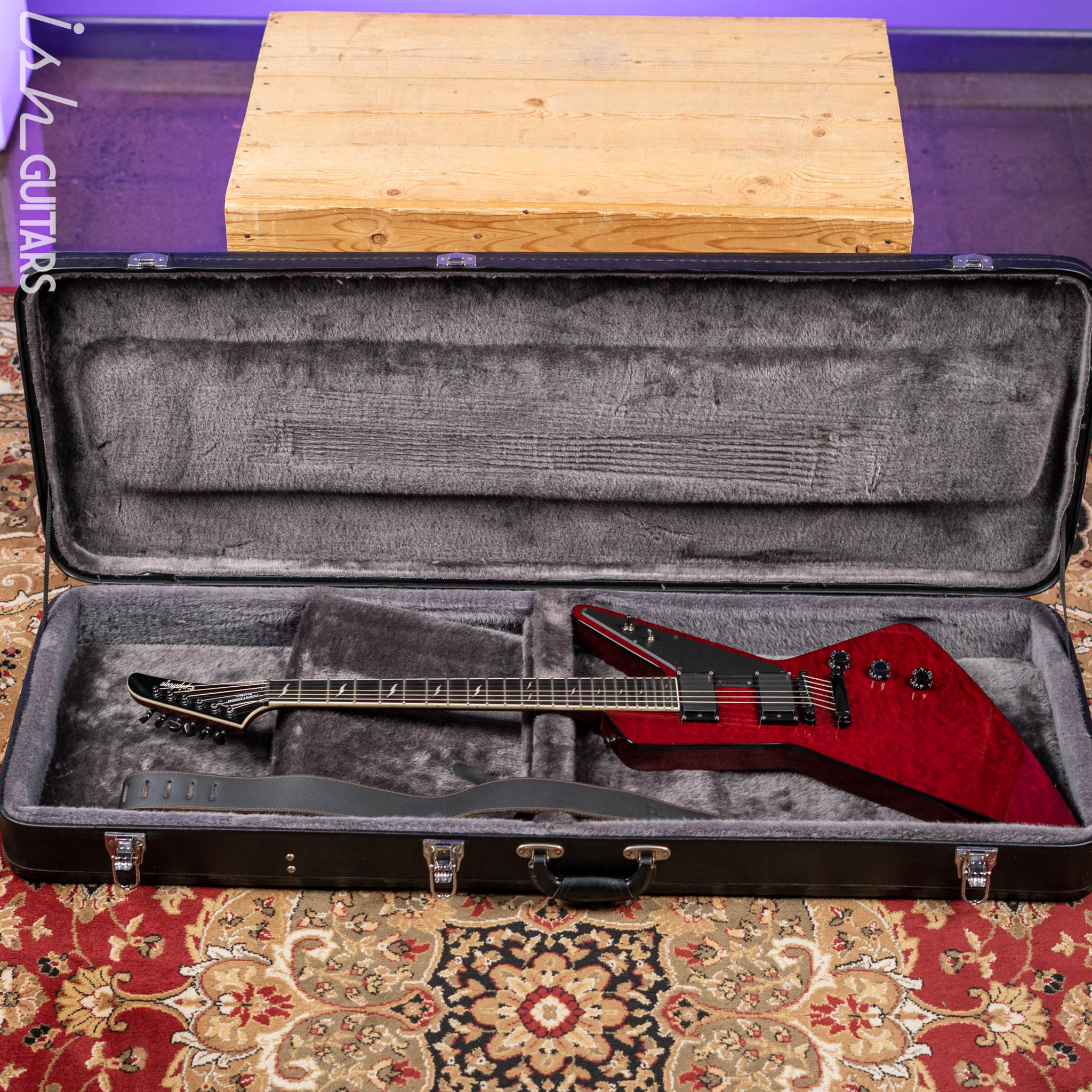 2008 Epiphone Prophecy Futura Custom Explorer Black Cherry - EMG