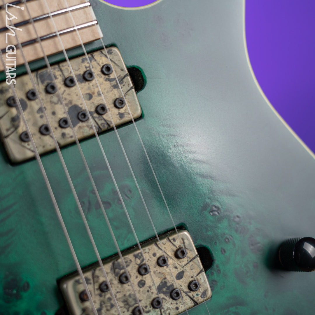 Skervesen Raptor 6 Green Burl