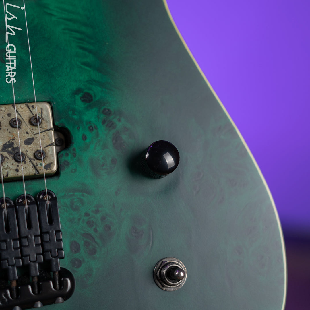 Skervesen Raptor 6 Green Burl