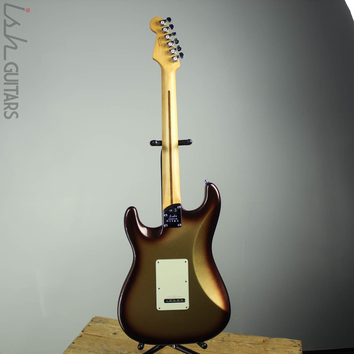 2019 Fender American Ultra Stratocaster Mocha Burst – Ish Guitars