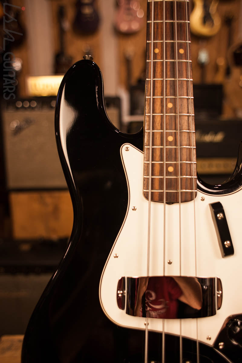 2013 Fender Jazz Bass ‘64 RI All Original