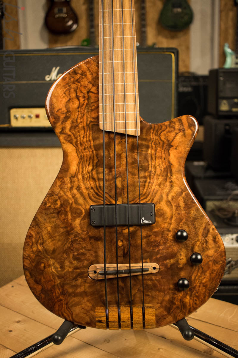 Veillette Paris Four String Fretless Bass Poplar Walnut Natural