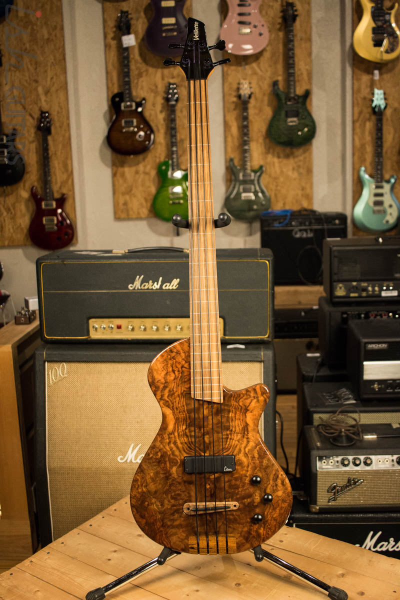 Veillette Paris Four String Fretless Bass Poplar Walnut Natural