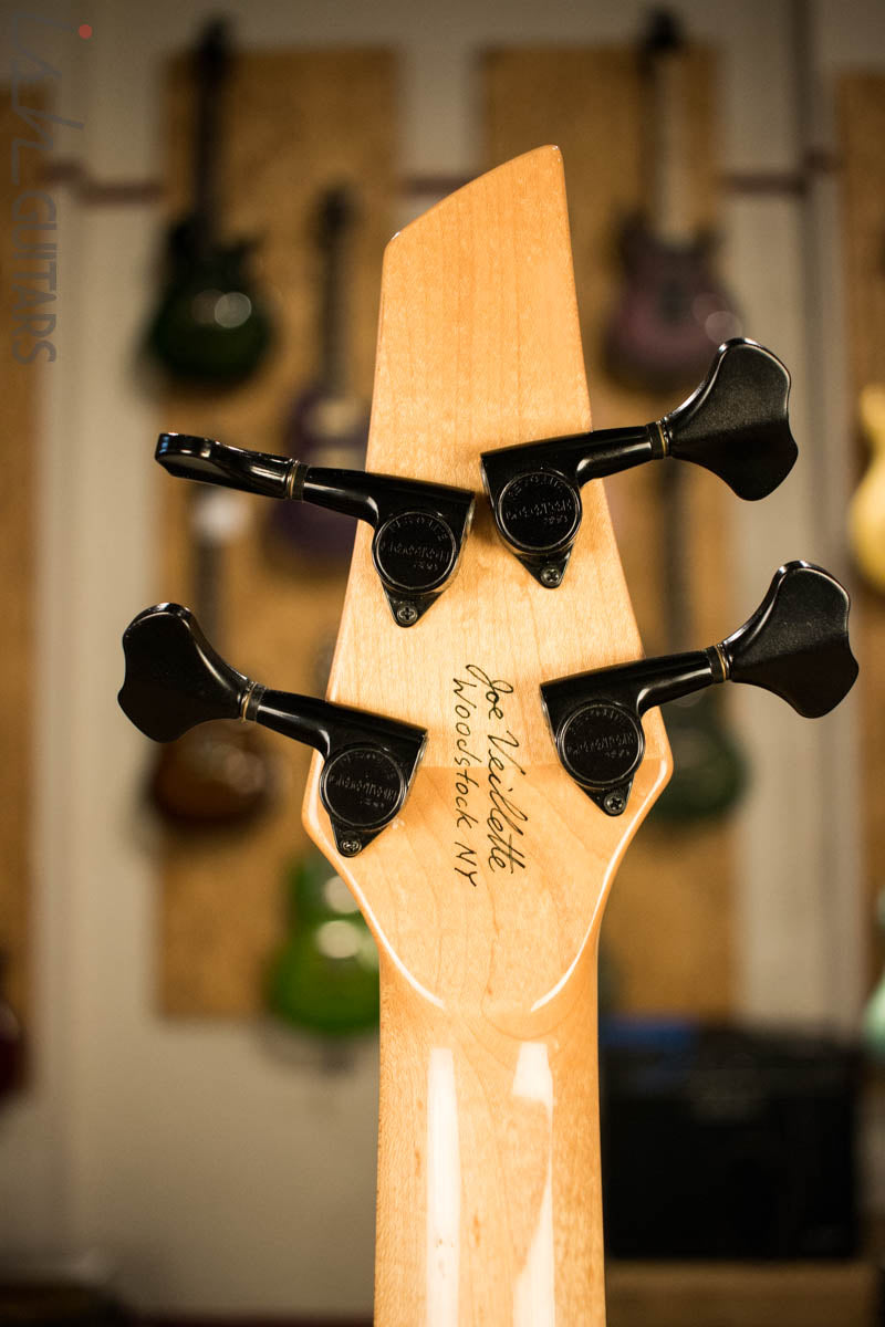 Veillette Paris Four String Fretless Bass Poplar Walnut Natural