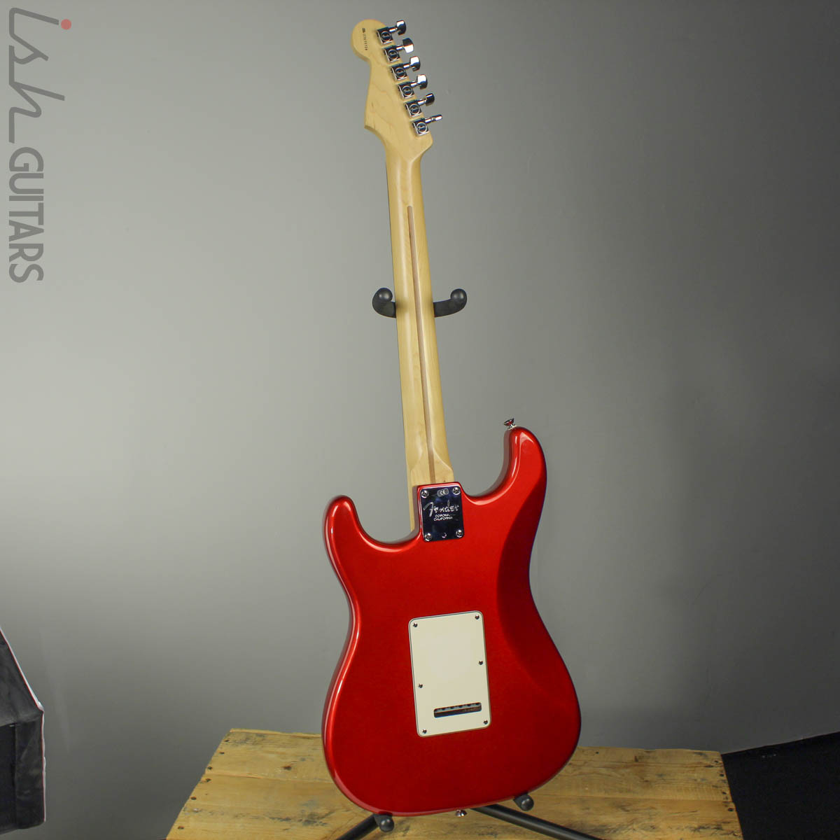 2005 Fender American Standard Stratocaster Candy Apple Red – Ish