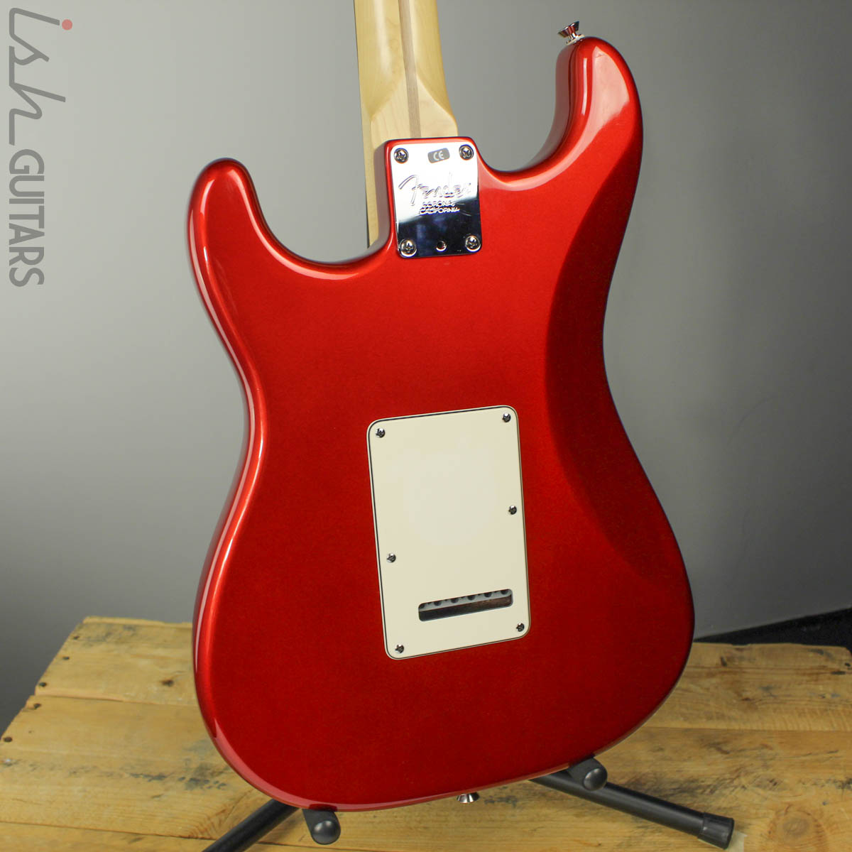 2005 Fender American Standard Stratocaster Candy Apple Red – Ish