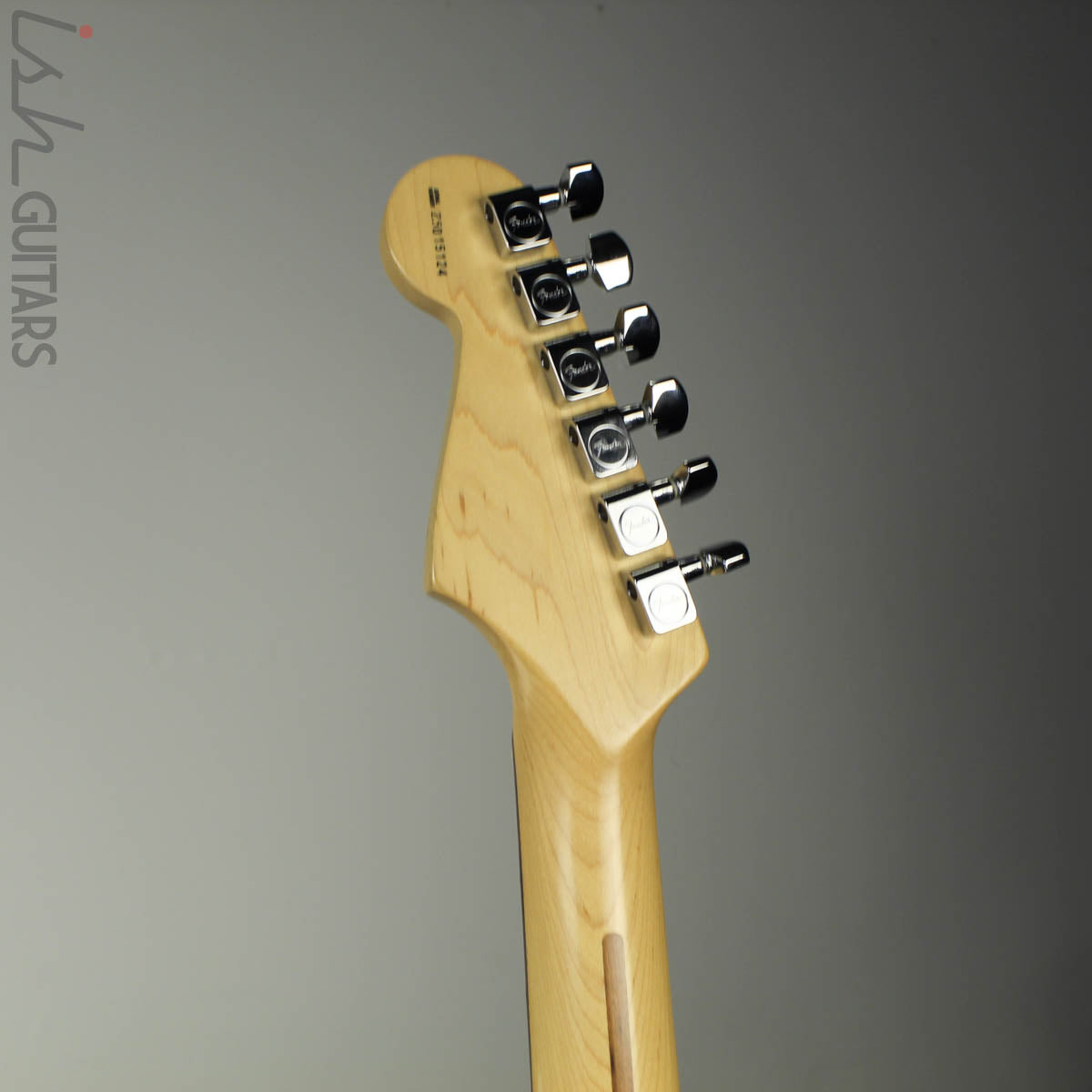 2005 Fender American Standard Stratocaster Candy Apple Red – Ish