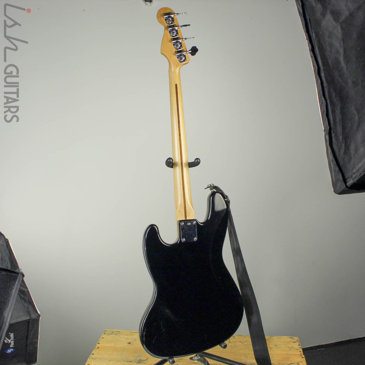 2004 Fender Jazz Bass Standard MIM Black – Ish Guitars