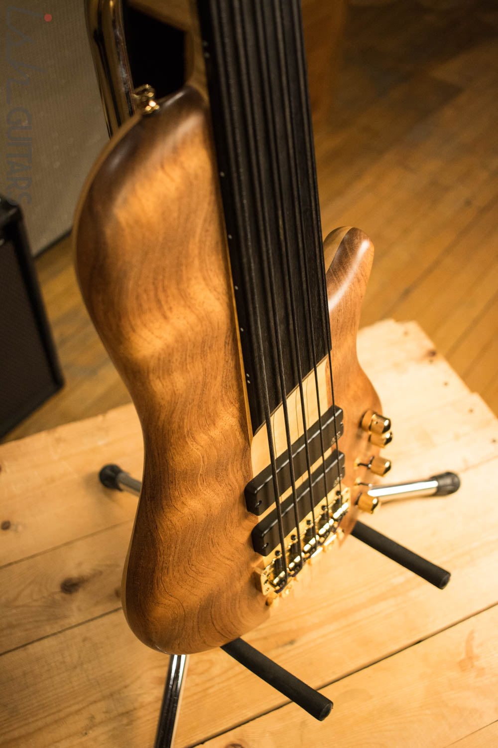 Warwick Singlecut Thumb Bass SC Fretless Broadneck