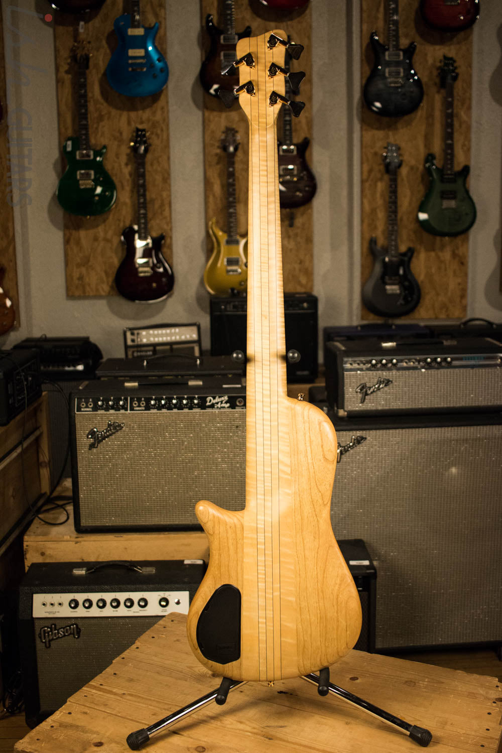 Warwick Singlecut Thumb Bass SC Fretless Broadneck – Ish Guitars