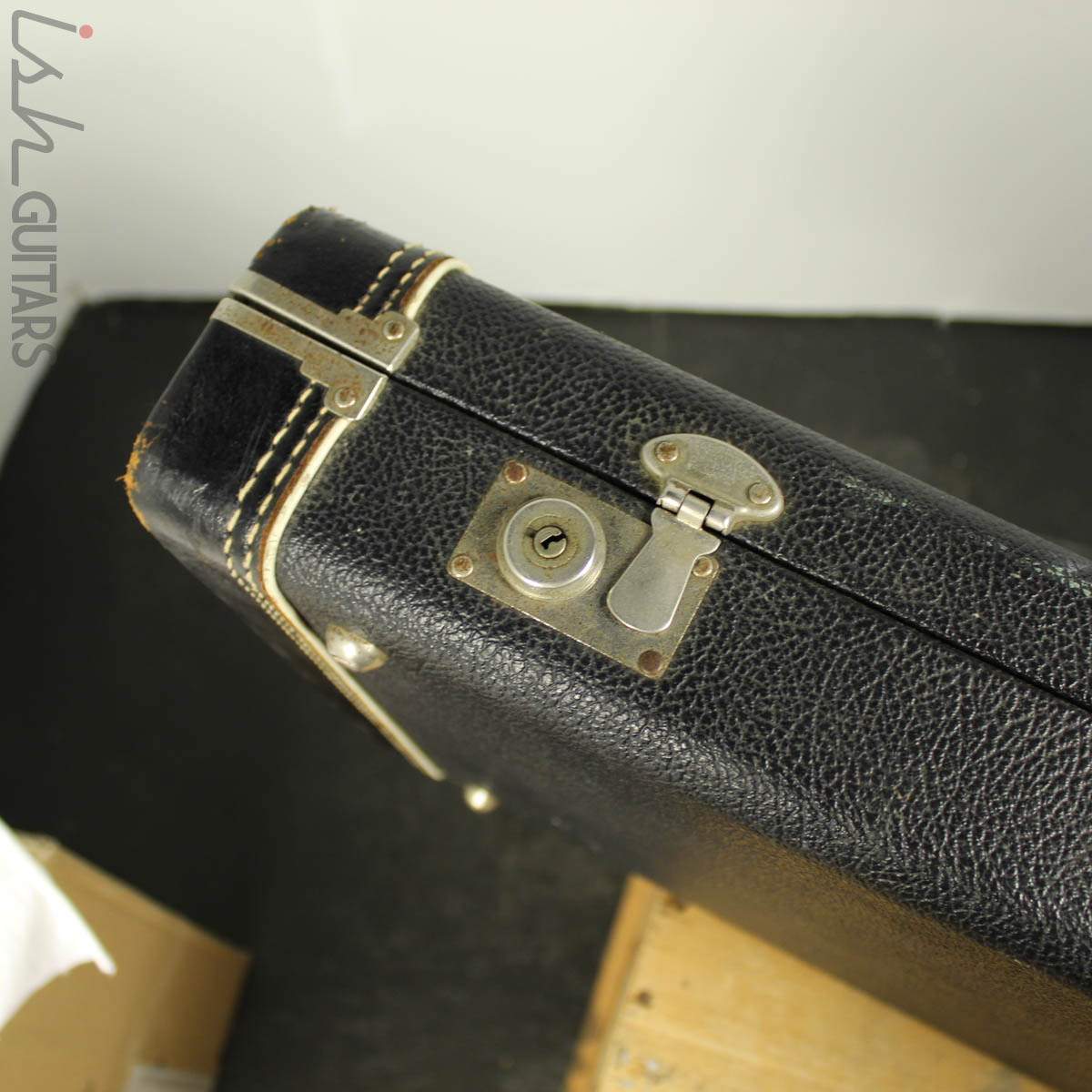 60s/70s Fender Bass Case – Ish Guitars