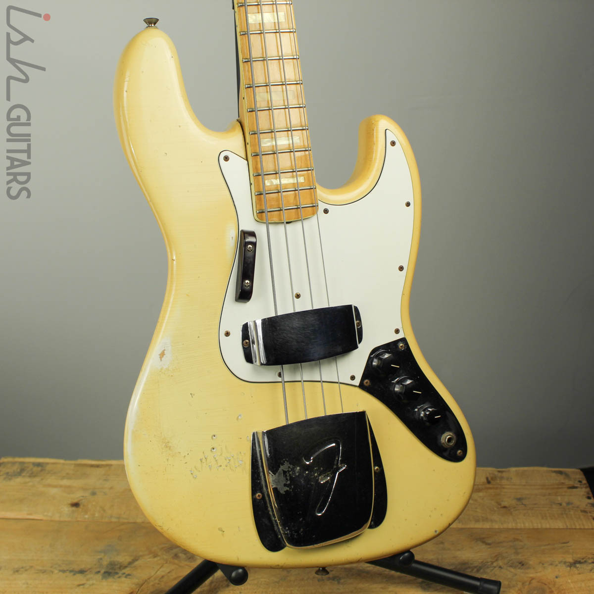 1976 Fender Jazz Bass Rare Olympic White – Ish Guitars