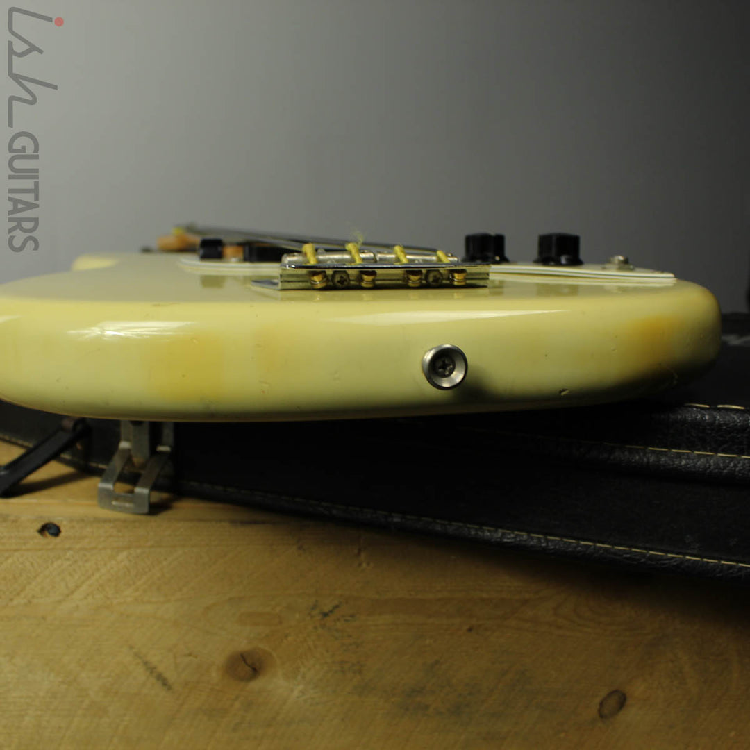 1976 Fender Musicmaster Bass Short Scale Olympic White w/OHSC