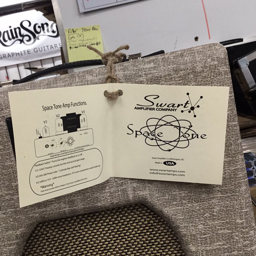 Swart Space Tone 6v6se Guitar Amplifier Custom Fawn Slub Gold Piping Black and Tan Gold Sparkle Grill