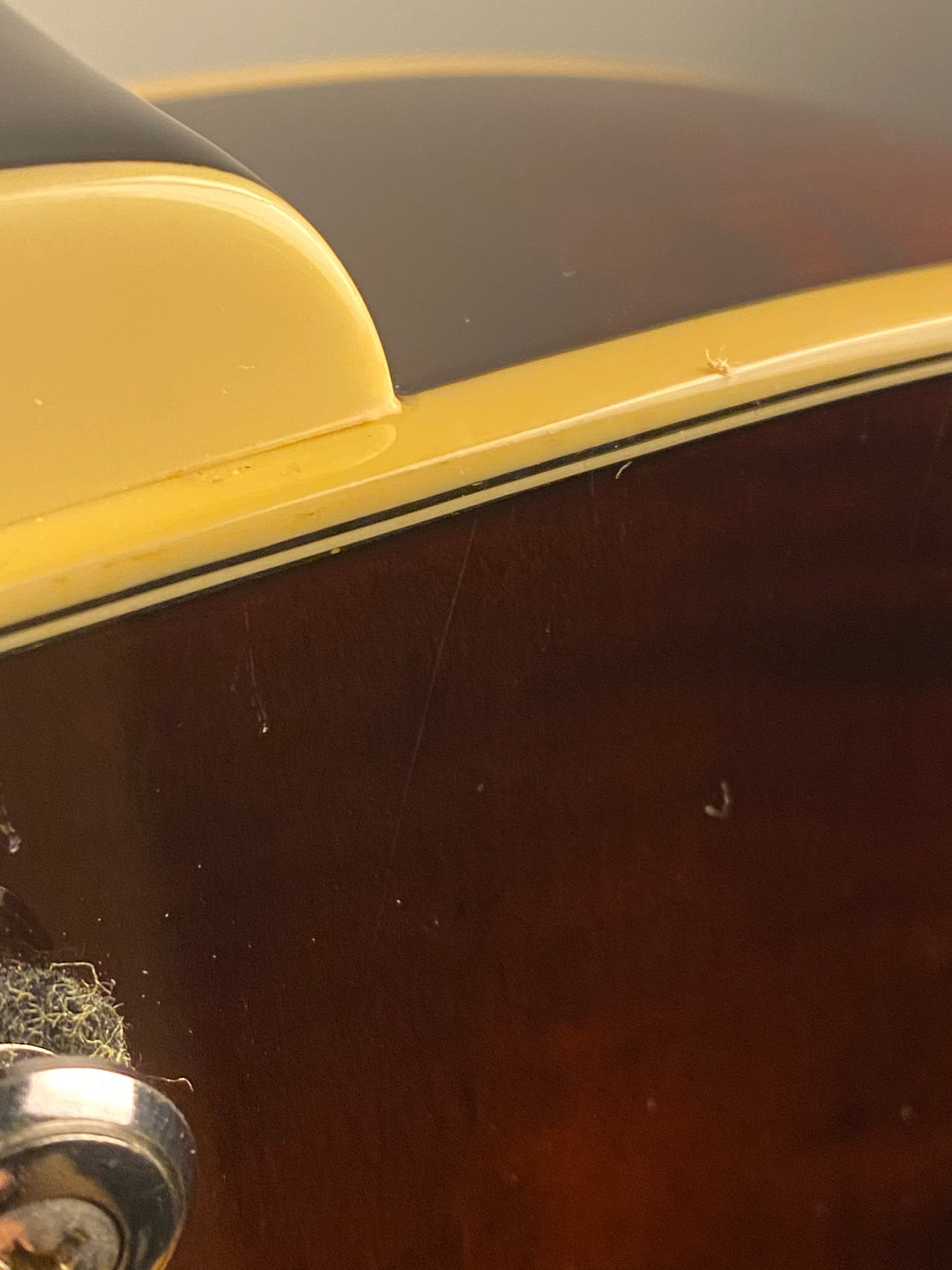 2004 Ibanez Artcore AK85-DVS