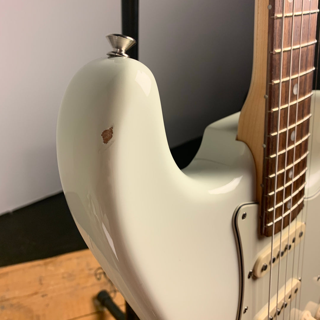 2016 Fender American Vintage ‘65 Reissue Stratocaster Olympic White