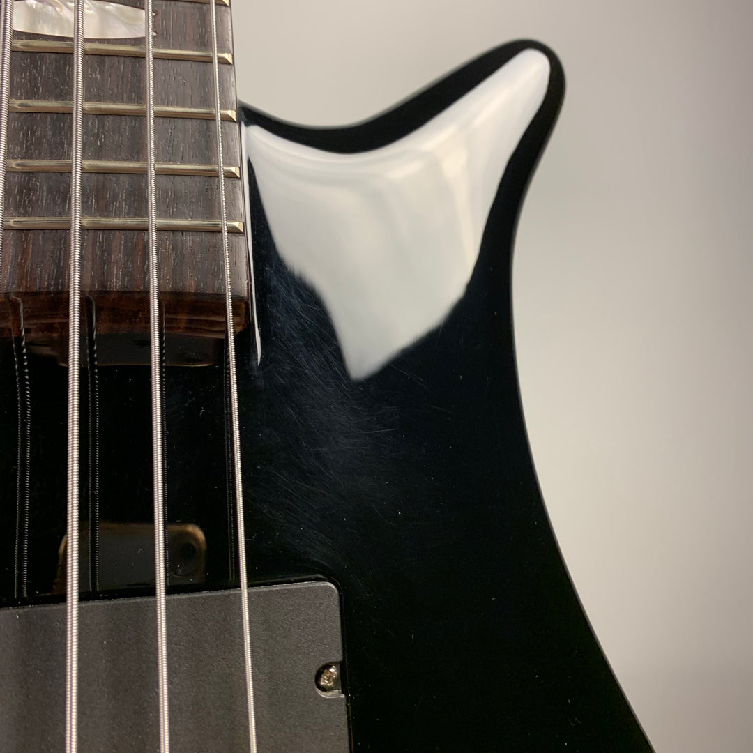 2000’s Spector Euro 5LX Gloss Black