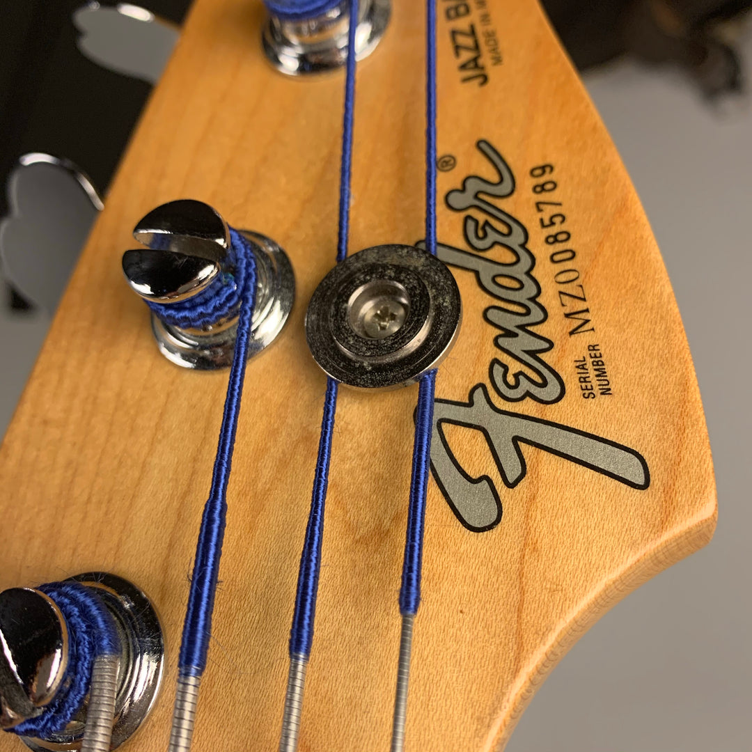 2000 Fender MIM Fretless Jazz Bass Black