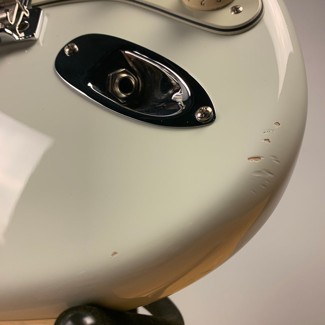 2016 Fender American Vintage ‘65 Reissue Stratocaster Olympic White