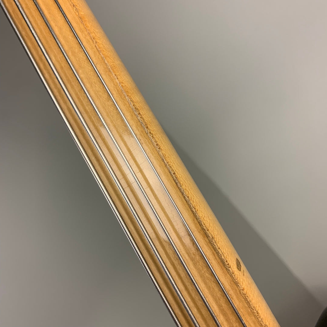 1977-1978 Fender Fretless P-Bass 2004 Body Candy Apple Red