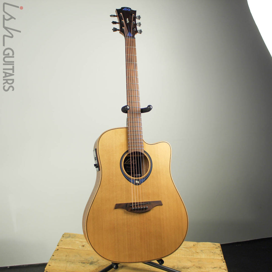 Lag Guitars THV10DCE Tramontane Hyvibe Dreadnought