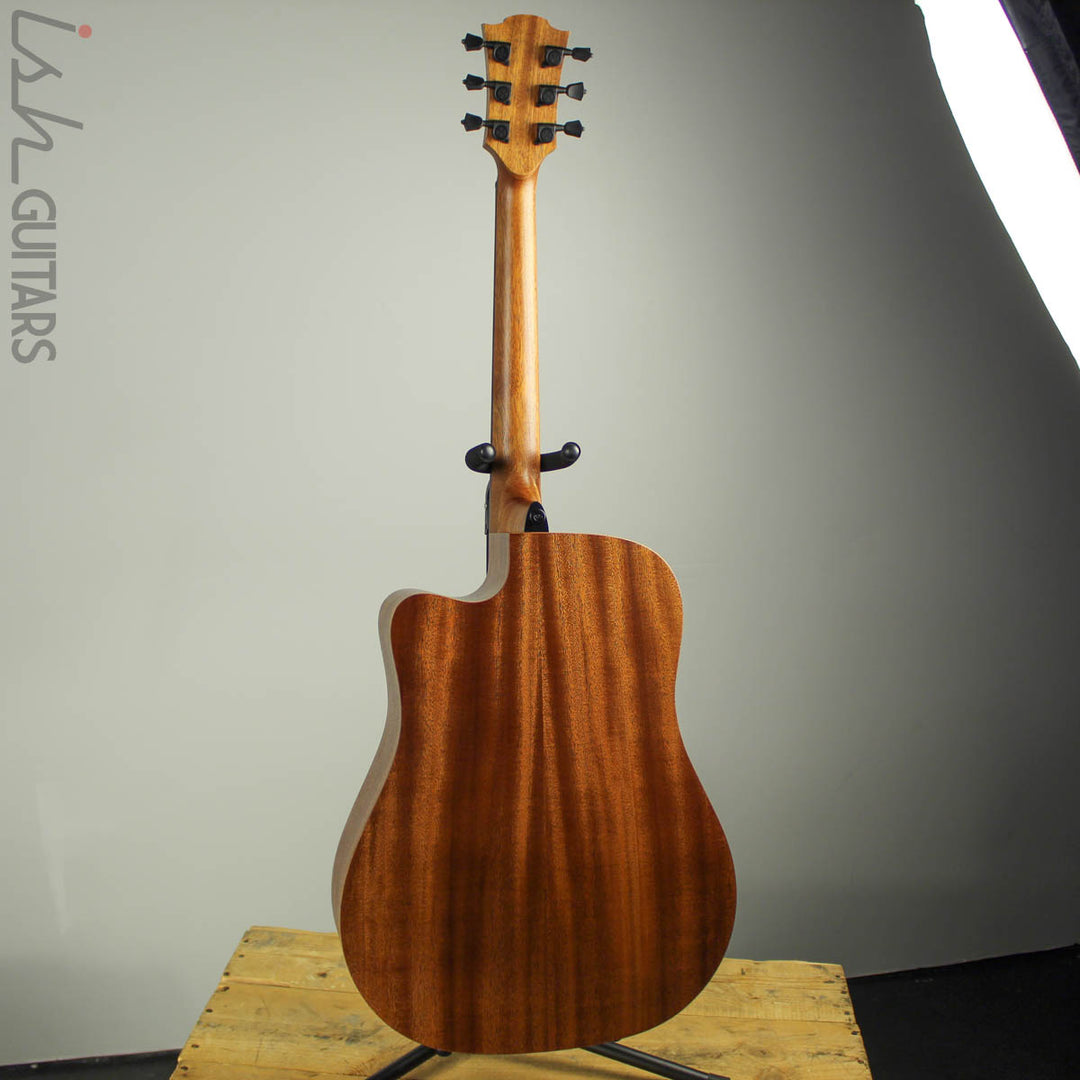 Lag Guitars THV10DCE Tramontane Hyvibe Dreadnought