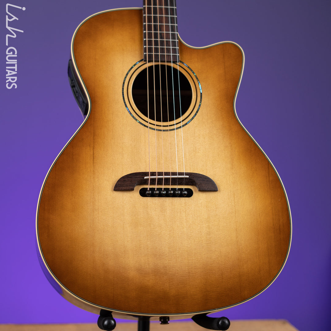 Alvarez Yairi GYM70CESHB Masterworks Grand Auditorium Cutaway Shadowburst