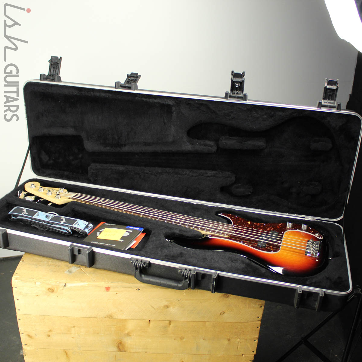 2012 Fender 5-String American Standard Precision Bass – Ish Guitars
